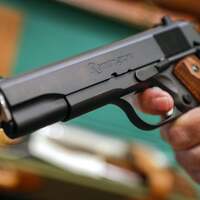 Yksi vanhimmista asevalmistajista, Remington, hakeutuu konkurssiin